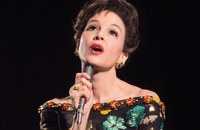 Watch: Renee "Judy Garland" Zellweger...