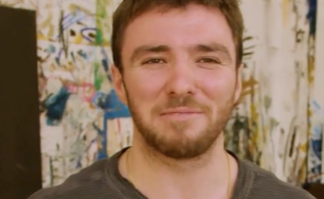 Watch: Rocco Ritchie gibt eine Tour durch sein Atelier