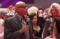 Watch: RuPaul zollt der kürzlich verstorbenen The Vivienne Tribut