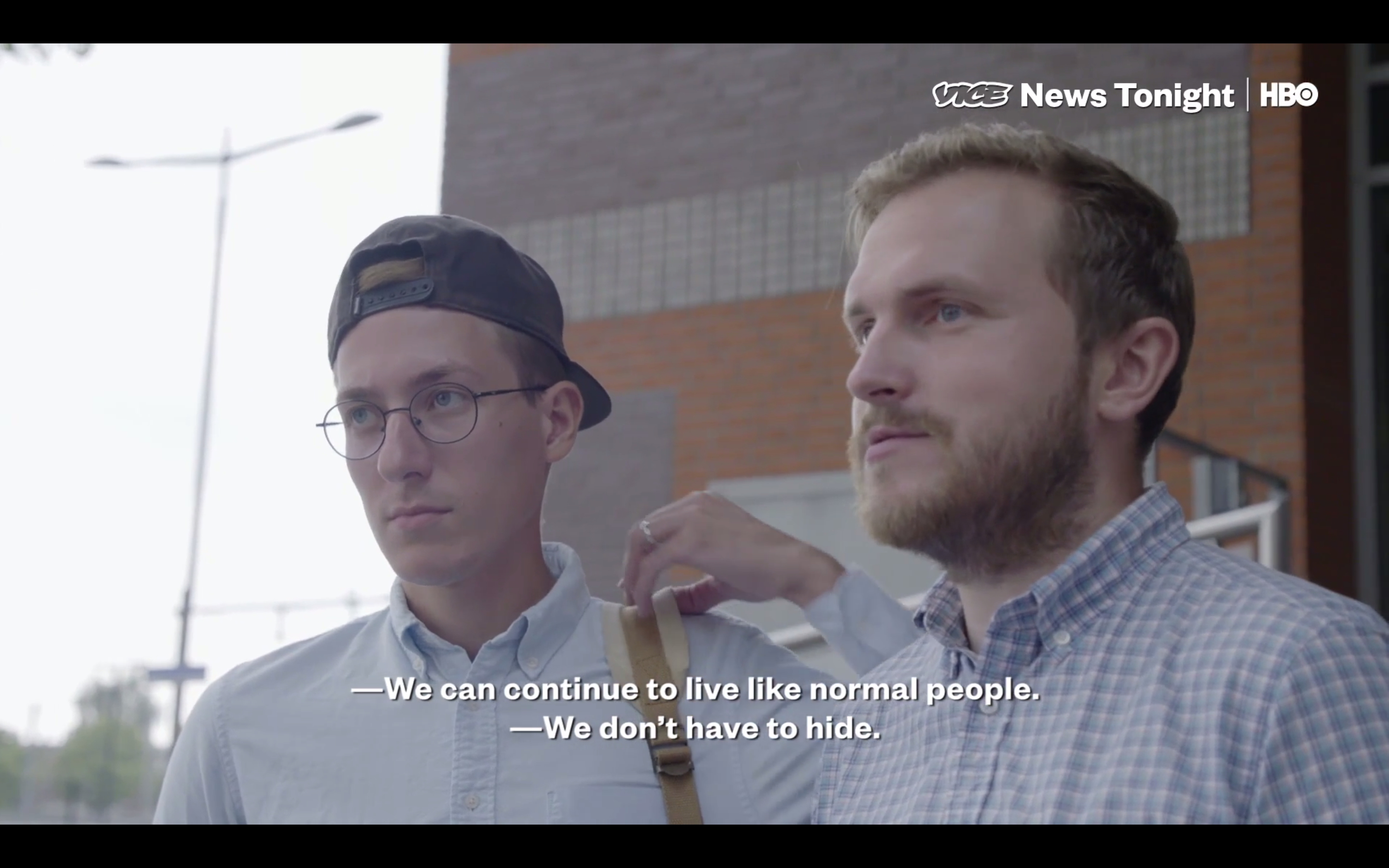 Watch Russia S First Gay Married Couple Had To Flee To The Netherlands Gay Ch Alles Bleibt