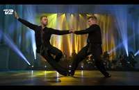 Watch: Same Sex-Paar gewinnt Dancing With The Stars