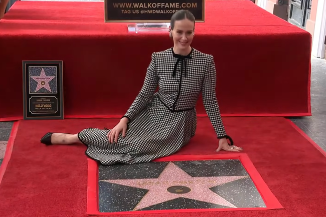 Watch: Sarah Paulson wurde endlich mit einem Hollywood-Stern geehrt