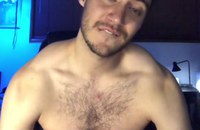 Watch: Sexyness an der Tankstelle