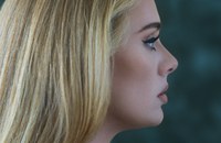 Watch: Sie ist da... Adele's neue Single Easy On Me