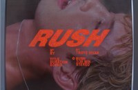 Watch: Sneaky meets sexyness - Troye Sivan teast seine neue Single Rush