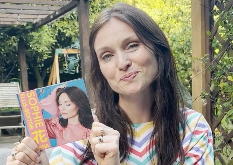 Watch: Sophie Ellis-Bextor vertont ihre Japan-Reise für ihr neues Album