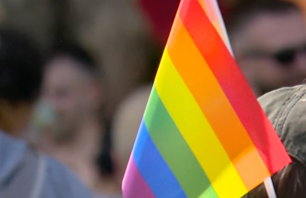 Watch: SRF - Schweiz aktuell berichtet über die Absage des Zurich Pride Festival
