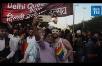 Watch: Tausende an der Delhi Pride