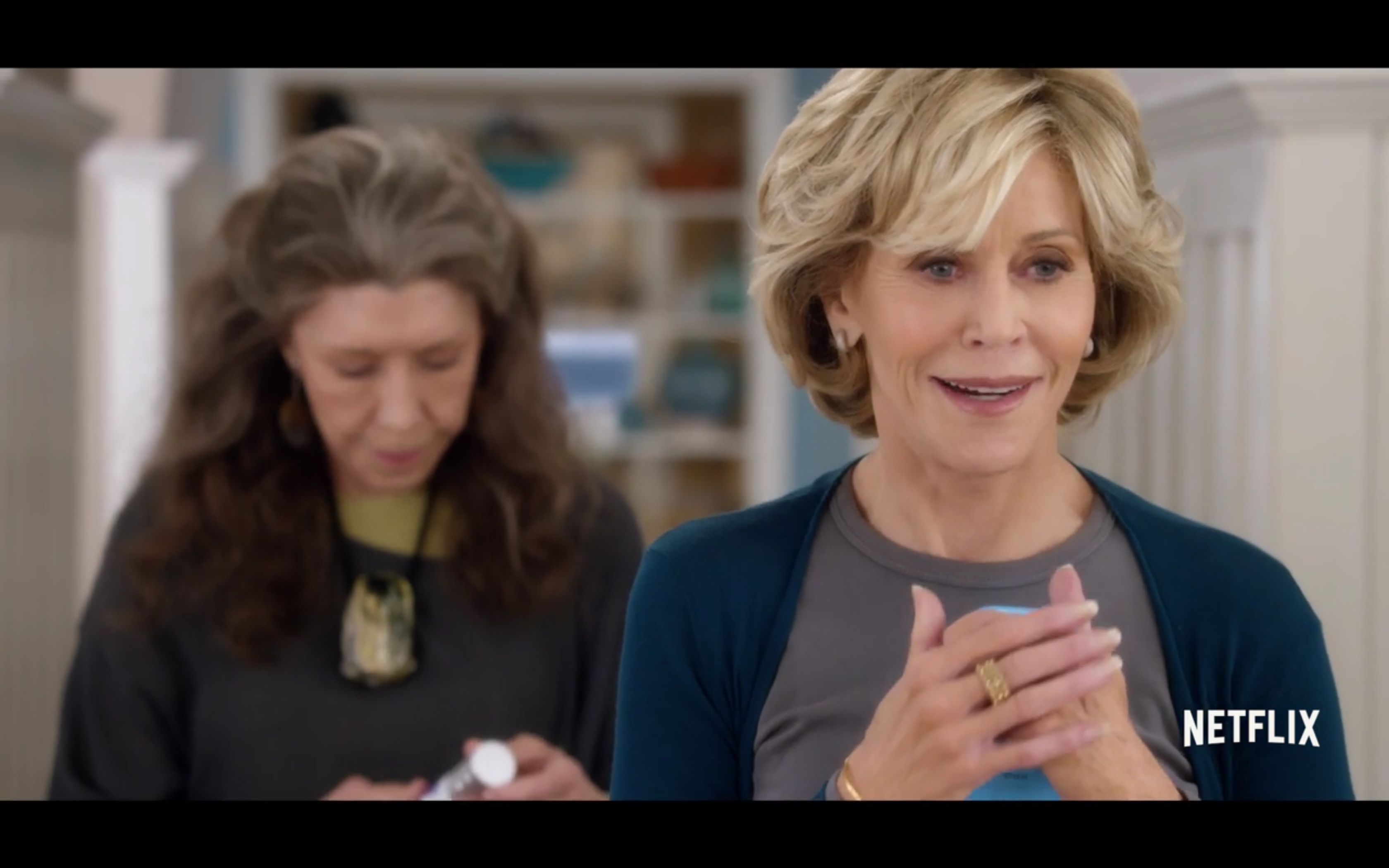 Watch: Trailer zur Season 2 von Grace &amp; Frankie — GAY.CH · Alles bleibt
