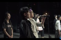 Watch: Transgender-Chor in China singt für mehr Akzeptanz