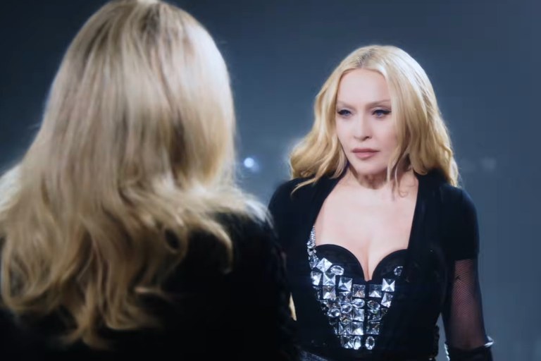 Watch: Und er ist da... der erste Videoclip von Madonnas Confessions II-Ära