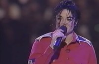 Watch: Vor genau 30 Jahren: Michael Jackson ruft Aids einmal mehr ins öffentliche Bewusstsein