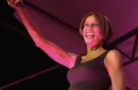 Watch: Whitney Houston an der New York Pride
