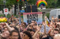 Basel tickt bunt: Demonstration