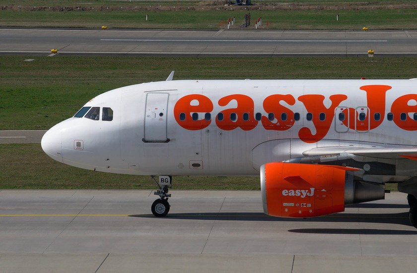 TRAVEL: Auch EasyJet setzt auf geschlechtsneutrale Durchsagen