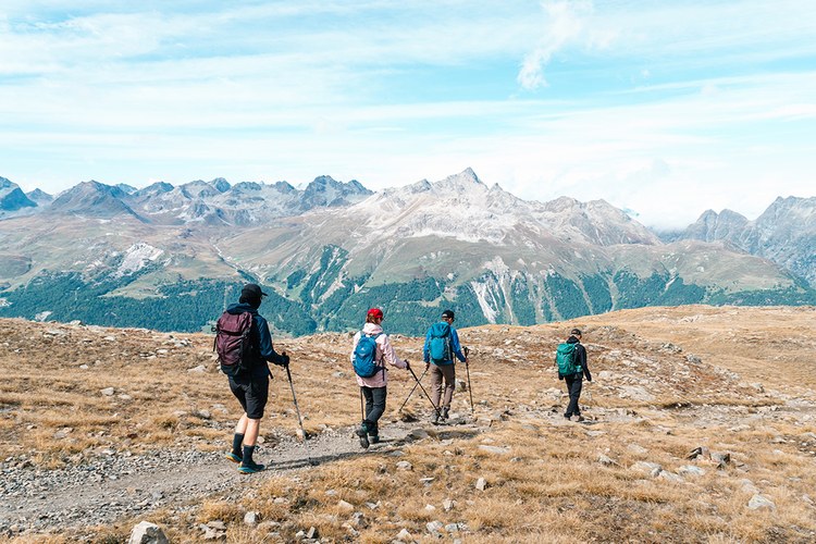 TRAVEL: Pride auf 3303 Metern: Queeres Wandern im Engadin