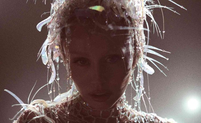 ALBUM: Miley Cyrus - Something Beautiful