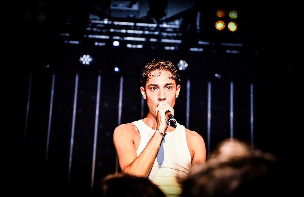 INTERVIEW: Der norwegische ESC-Star Kyle Alessandro im Interview