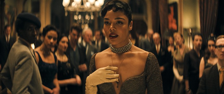 01_HEDDA_©Amazon MGM Studios.jpg
