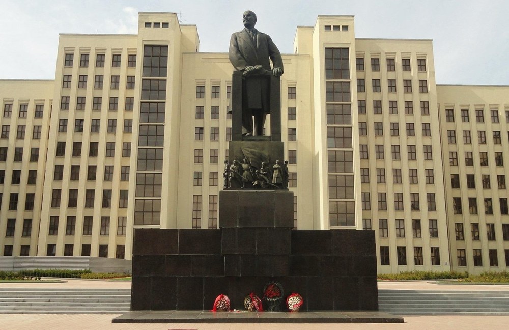 BELARUS: Parlament will "Förderung" von LGBTI+ unter Strafe stellen