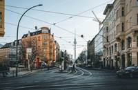 DEUTSCHLAND: Drei Verletzte bei Messerangriff vor LGBTI+ freundlicher Bar in Berlin