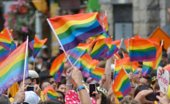 DEUTSCHLAND: Fast jede zweite Pride von Angriffen betroffen