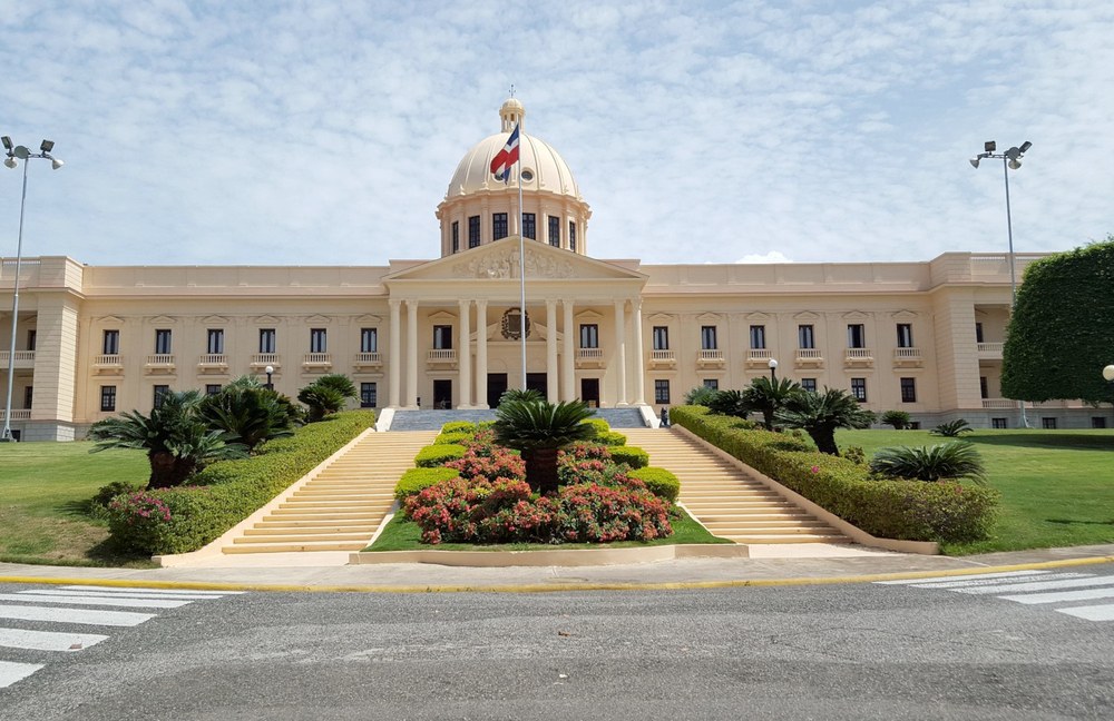 DOM. REPUBLIK: Gericht kippt Verbot von Homosexualität bei Armee und Polizei
