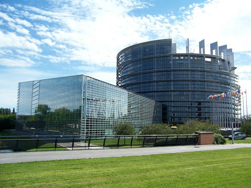 EU: Parlament spricht sich für LGBTI+ Rechte aus