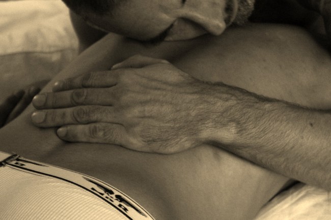 FRANKREICH: Bürgermeister erpresst Gegner mit Video von Escort - Gefängnis!