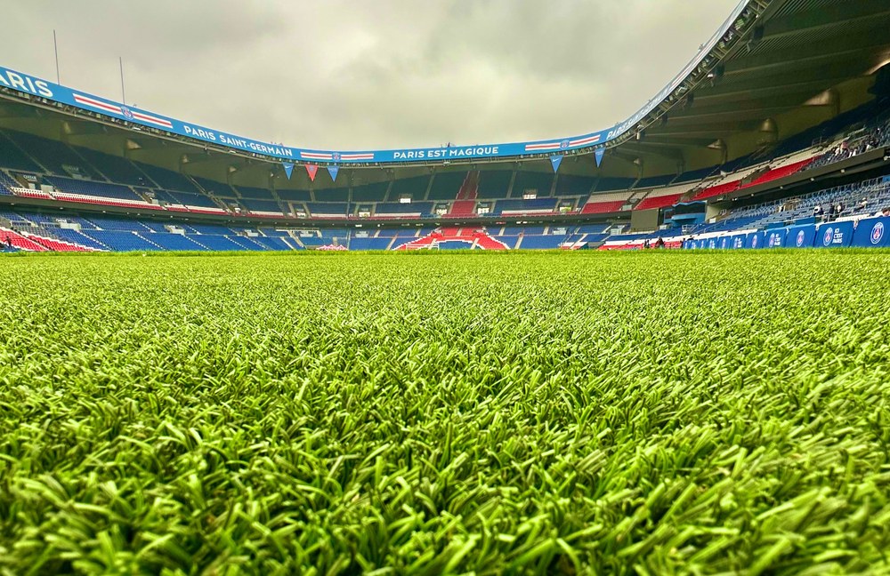 FRANKREICH: Erneut LGBTI+ feindliche Fangesänge während Fussballmatch