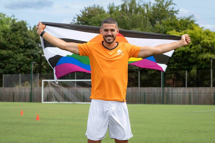 FUSSBALL: Neuer Anlauf um LGBTI+ Feindlichkeiten im Fussball zu bekämpfen