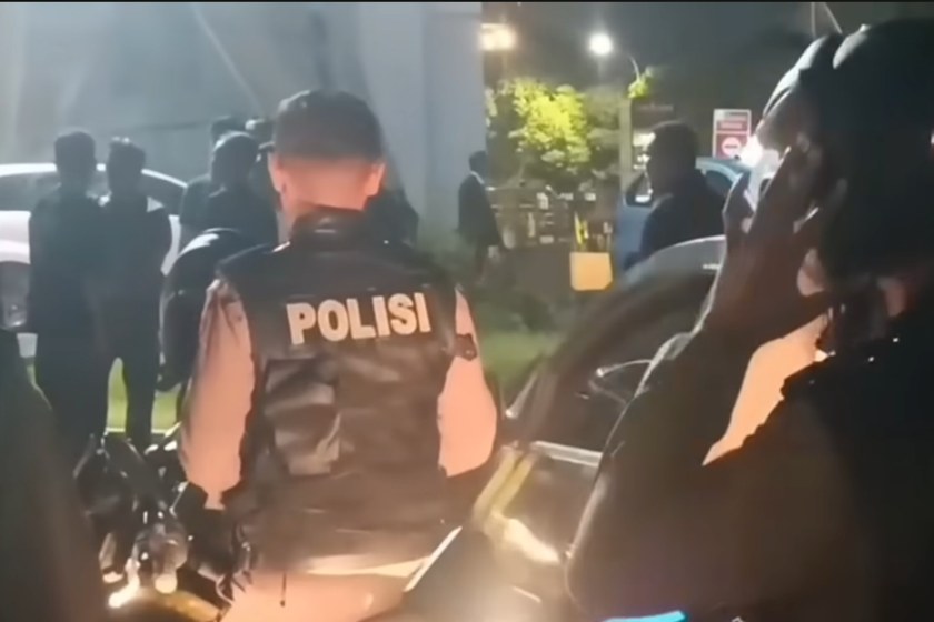 INDONESIEN: 34 Verhaftungen bei Razzia während angeblicher S*xparty INDONESIEN: 34 Verhaftungen bei Razzia während angeblicher S*xparty