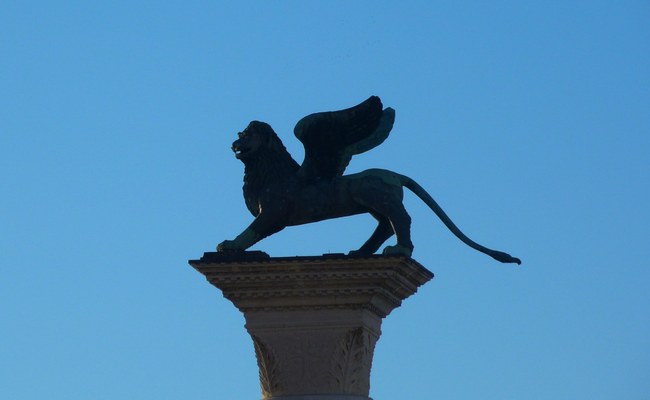 ITALIEN: Kulturministerium verweigert Unterstützung für den Queer Lion in Venedig