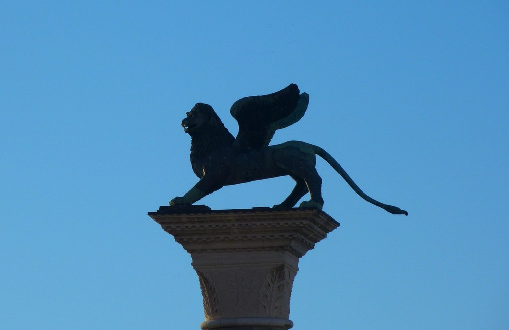 ITALIEN: Kulturministerium verweigert Unterstützung für den Queer Lion in Venedig