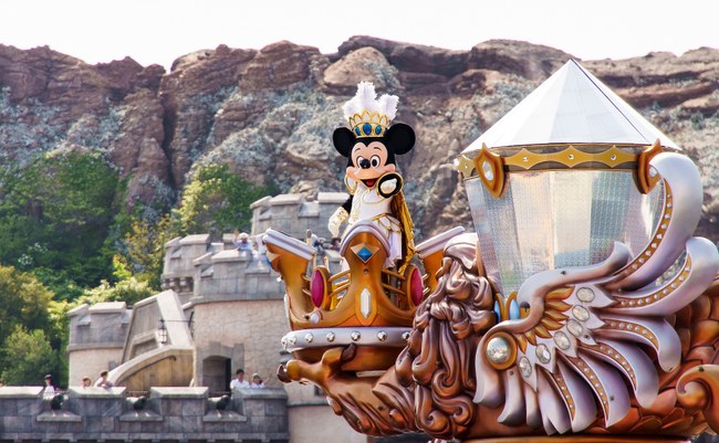 JAPAN: Disneyland Tokio anerkennt LGBTI+ Paare unter den Mitarbeitenden