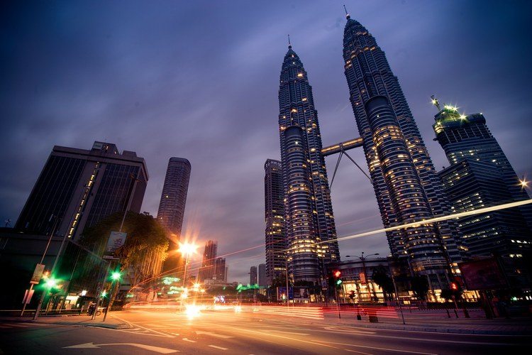MALAYSIA: 51 Verhaftungen an angeblicher Gay- und Drogenparty in Kuala Lumpur
