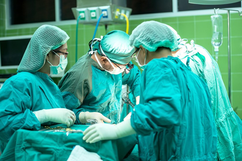 MEDIZIN: Erste Herztransplantation zwischen zwei HIV+ Personen