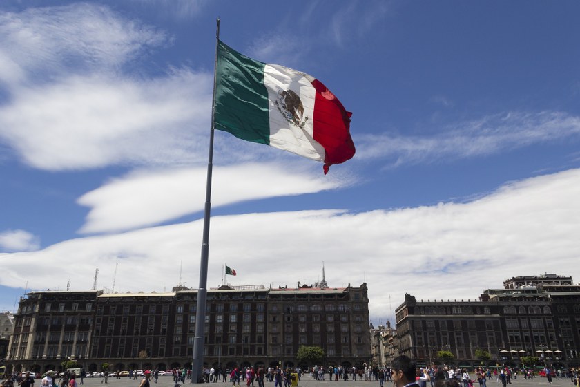 MEXIKO stellt ersten nicht-binären Reisepass aus