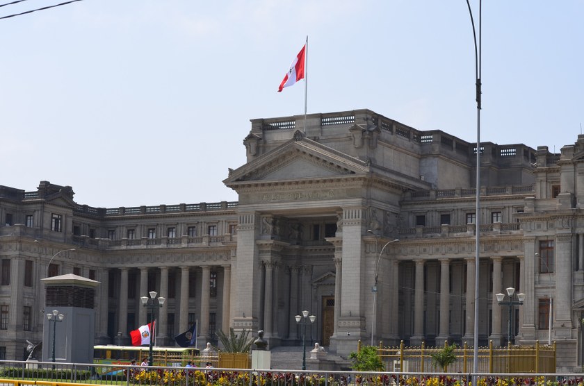 PERU: Gericht bringt Peru einen weiteren Schritt in Richtung Ehe für alle