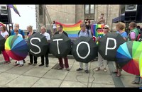 POLEN: 1000 Supporter demonstrieren gegen LGBTI+ Feindlichkeiten