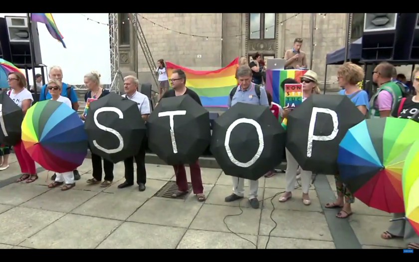 POLEN: 1000 Supporter demonstrieren gegen LGBTI+ Feindlichkeiten