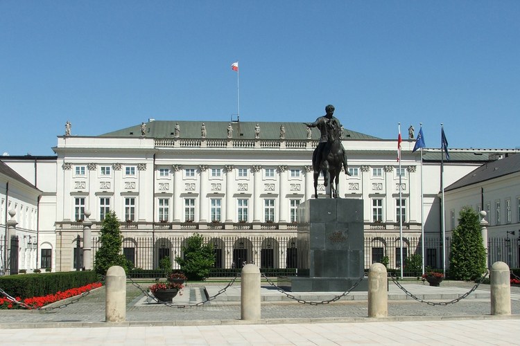POLEN: Präsident blockiert Partnerschaftsgesetz mit Veto