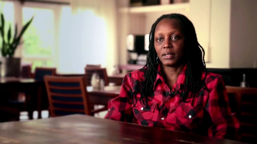 RUANDA: Bekannte LGBT-Aktivistin aus Uganda am Flughafen verhaftet