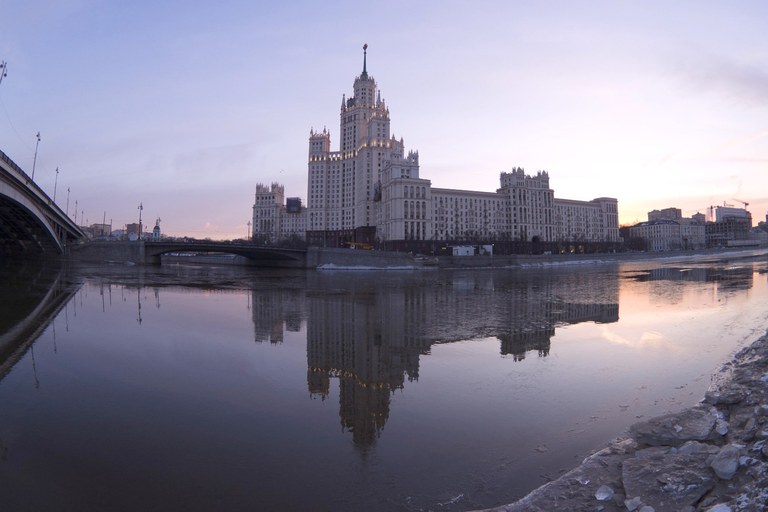 RUSSLAND: Anbieter von LGBTI+ Reisen schuldig gesprochen - trotz Selbstmord