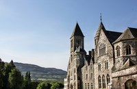SCHOTTLAND: Church of Scotland erlaubt gleichgeschlechtliche Hochzeiten