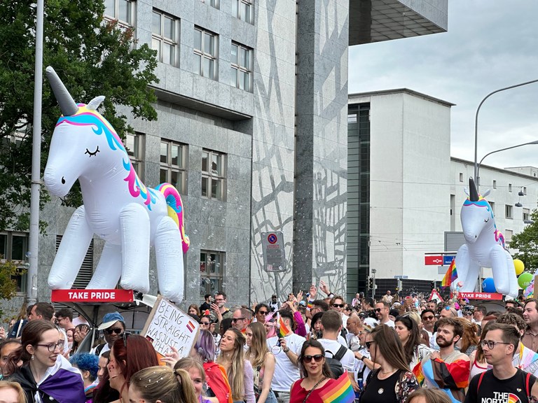 SCHWEIZ: Dein Pride- und Event-Kalender 2025 für die Schweiz