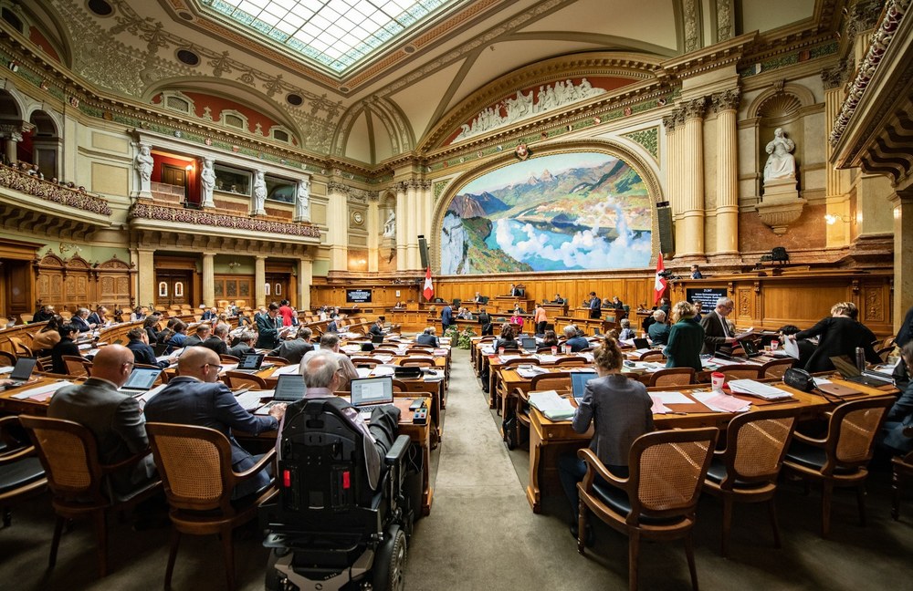 SCHWEIZ: Deine queere Wahlhilfe von der HAZ und Pink Cross