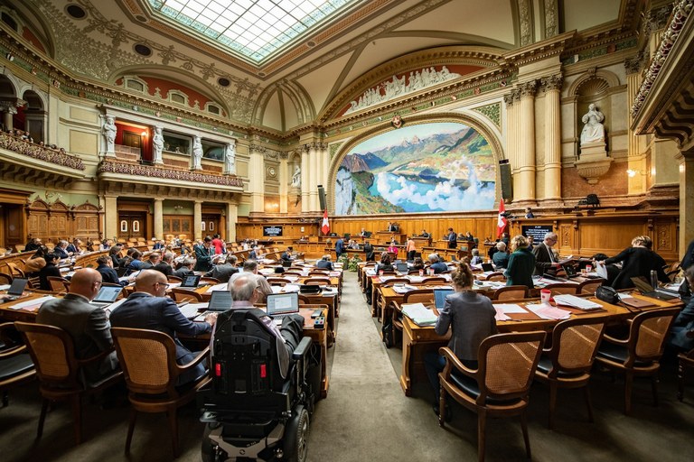 SCHWEIZ: Deine queere Wahlhilfe von der HAZ und Pink Cross