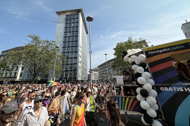 SCHWEIZ: Die Absage des Festivals der Zurich Pride als neue Chance