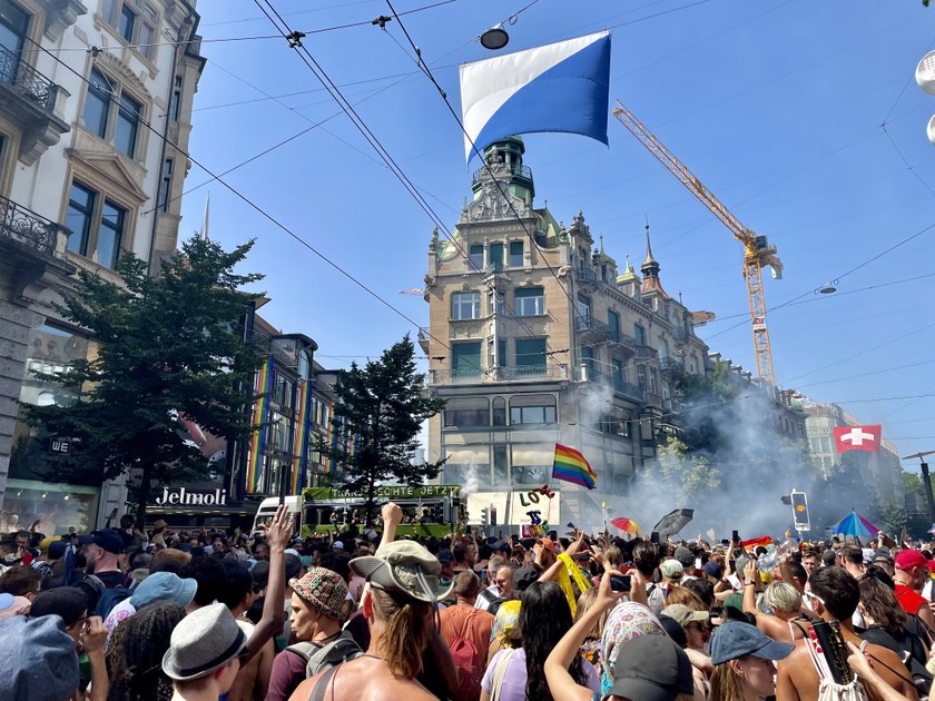 SCHWEIZ: Die Zurich Pride 2026 beschränkt sich auf Demo und Partys